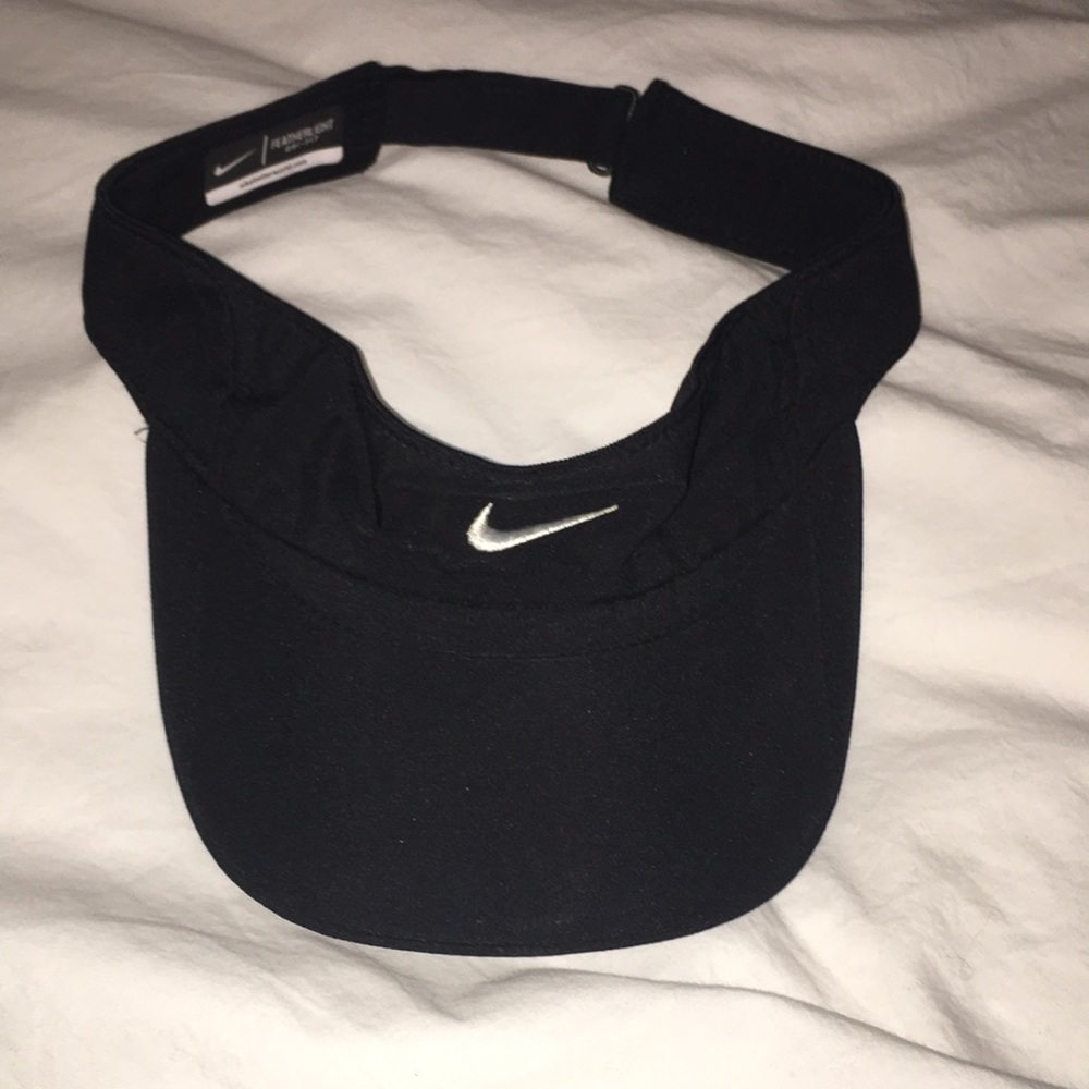 Nike Featherlight Dri-Fit Tennis Visor